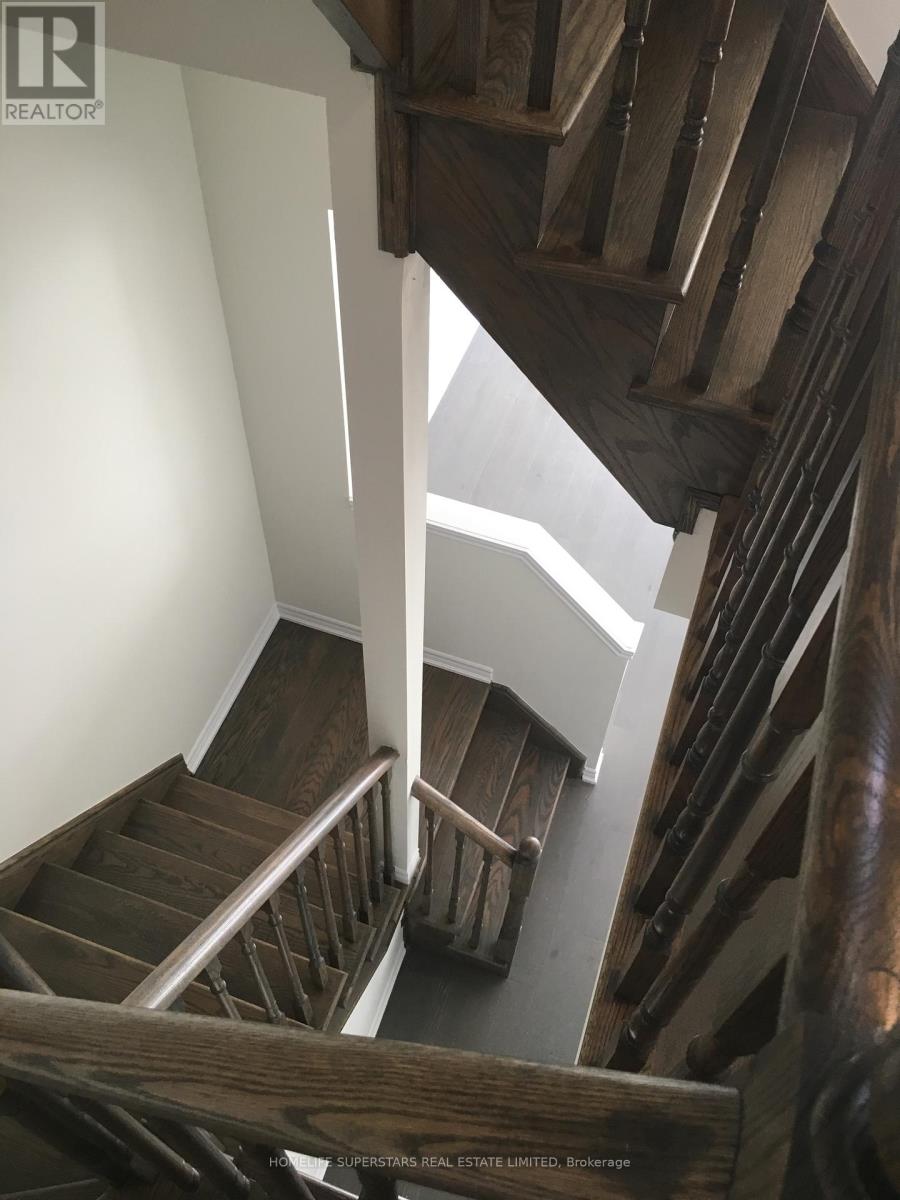 3068 Cascade Common, Oakville, Ontario  L6H 7E3 - Photo 24 - W12682700