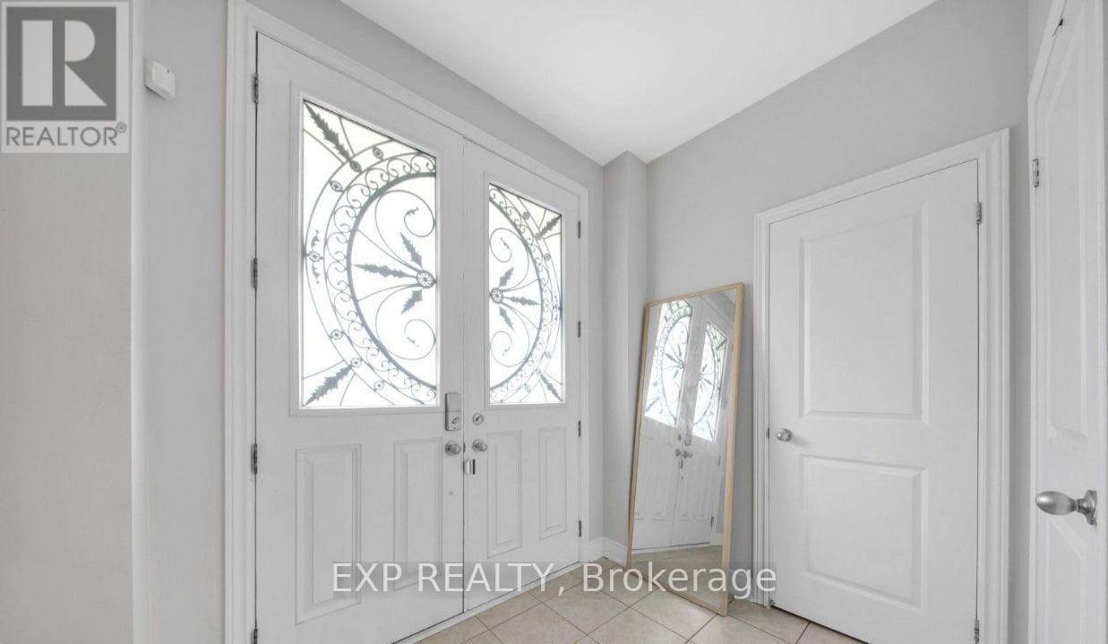 12 Goodsway Trail, Brampton, Ontario  L7A 4A3 - Photo 2 - W12682714