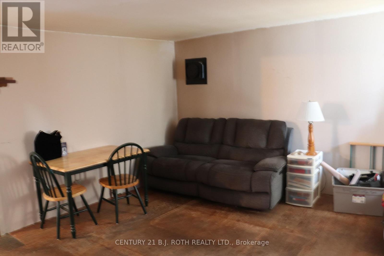 430 Farquhar Street, Gravenhurst, Ontario  P1P 1E4 - Photo 5 - X12682626