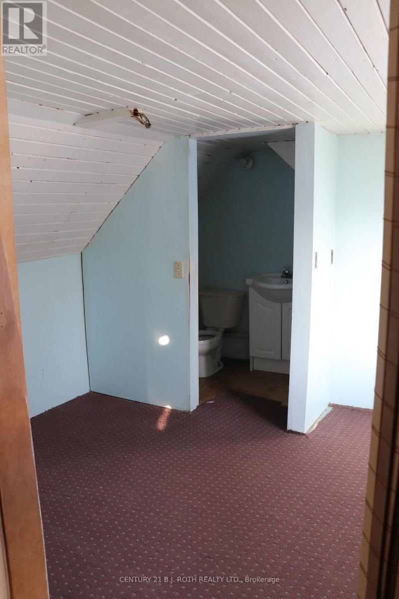 430 Farquhar Street, Gravenhurst, Ontario  P1P 1E4 - Photo 7 - X12682626