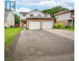 92 HIGHLAND CRESCENT, Kitchener, Ontario
