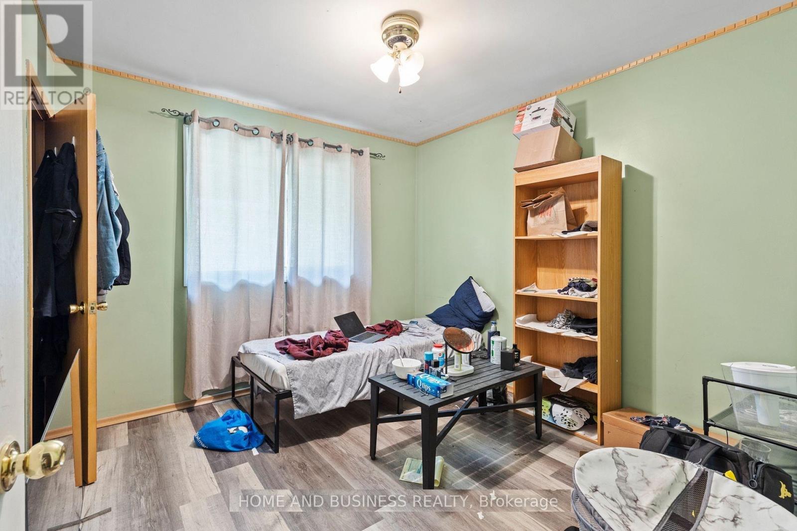 51 High Street, Waterloo, Ontario  N2L 3X7 - Photo 6 - X12682720