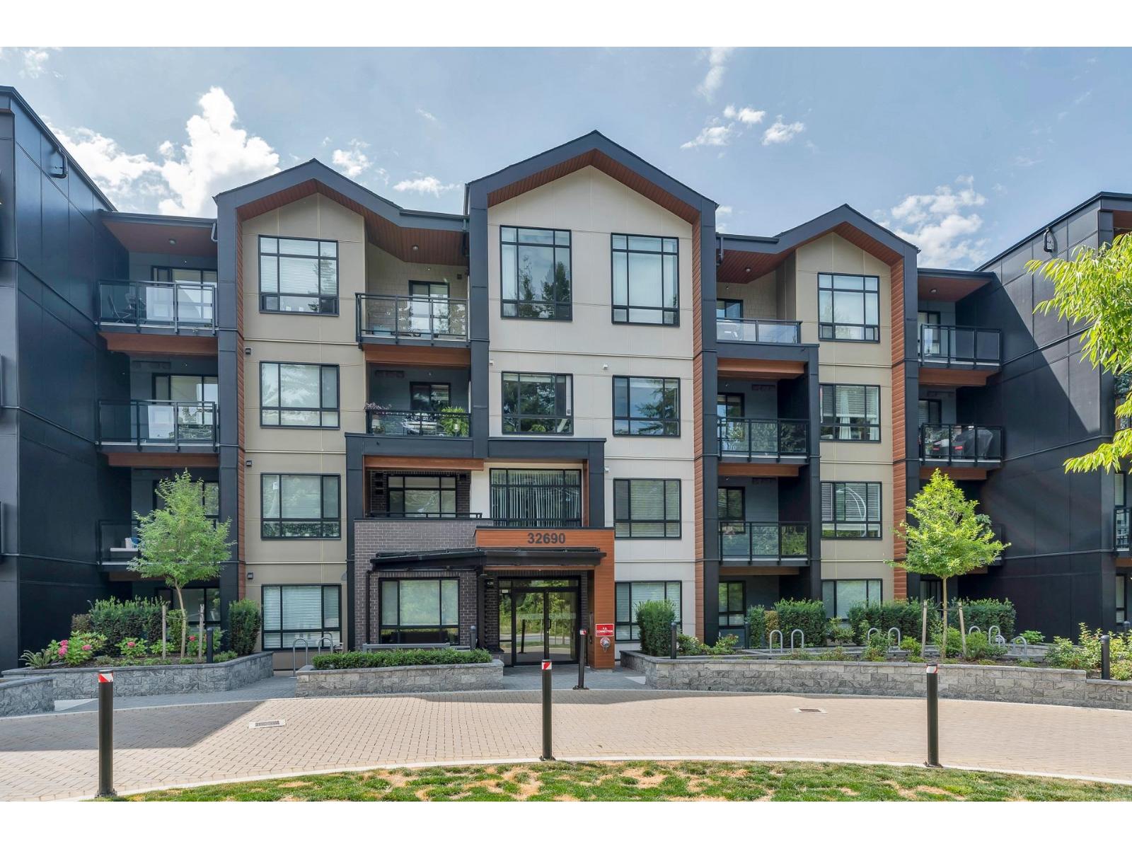 319 32690 14 Avenue, Mission, British Columbia V2V 0K5 - Photo 1 - R3077233