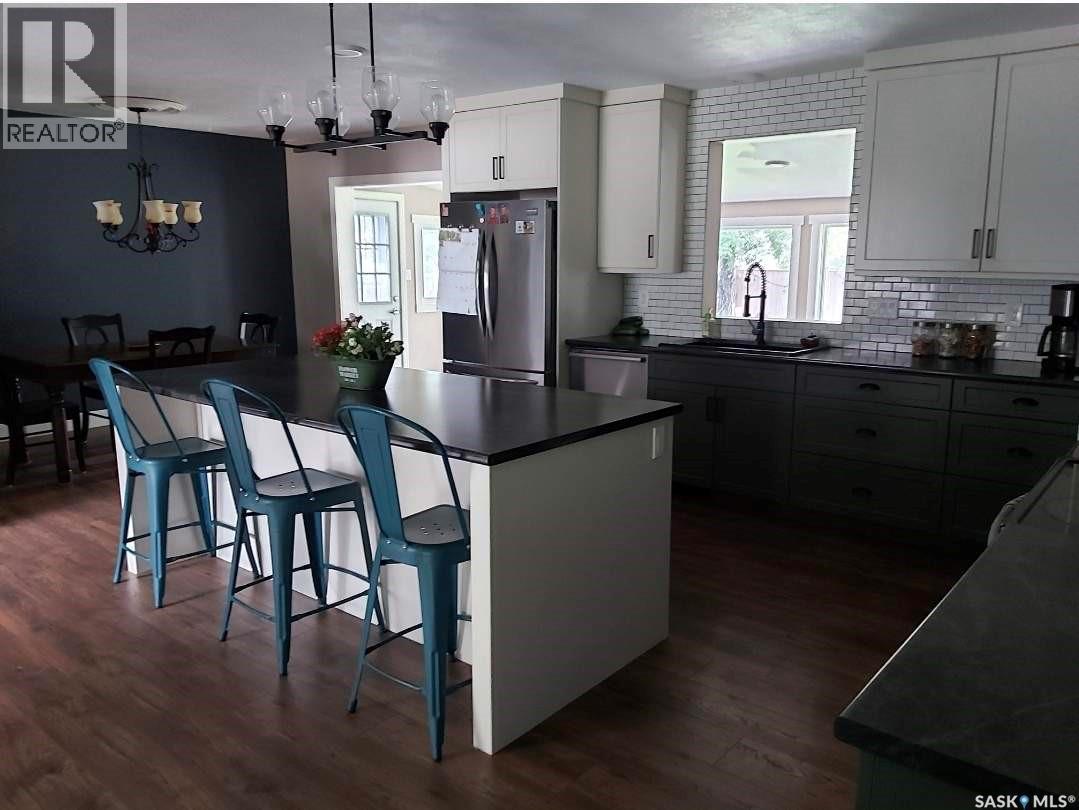 212 4th Avenue E, Nokomis, Saskatchewan  S0G 3R0 - Photo 5 - SK026567