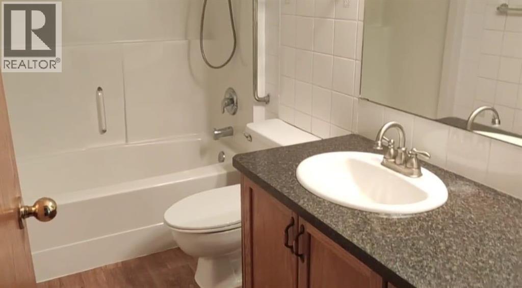 72 Herder Drive, Sylvan Lake, Alberta  T4S 1X8 - Photo 5 - A2276372