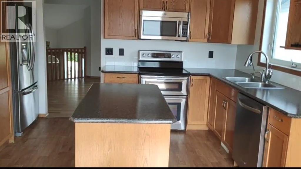 72 Herder Drive, Sylvan Lake, Alberta  T4S 1X8 - Photo 3 - A2276372