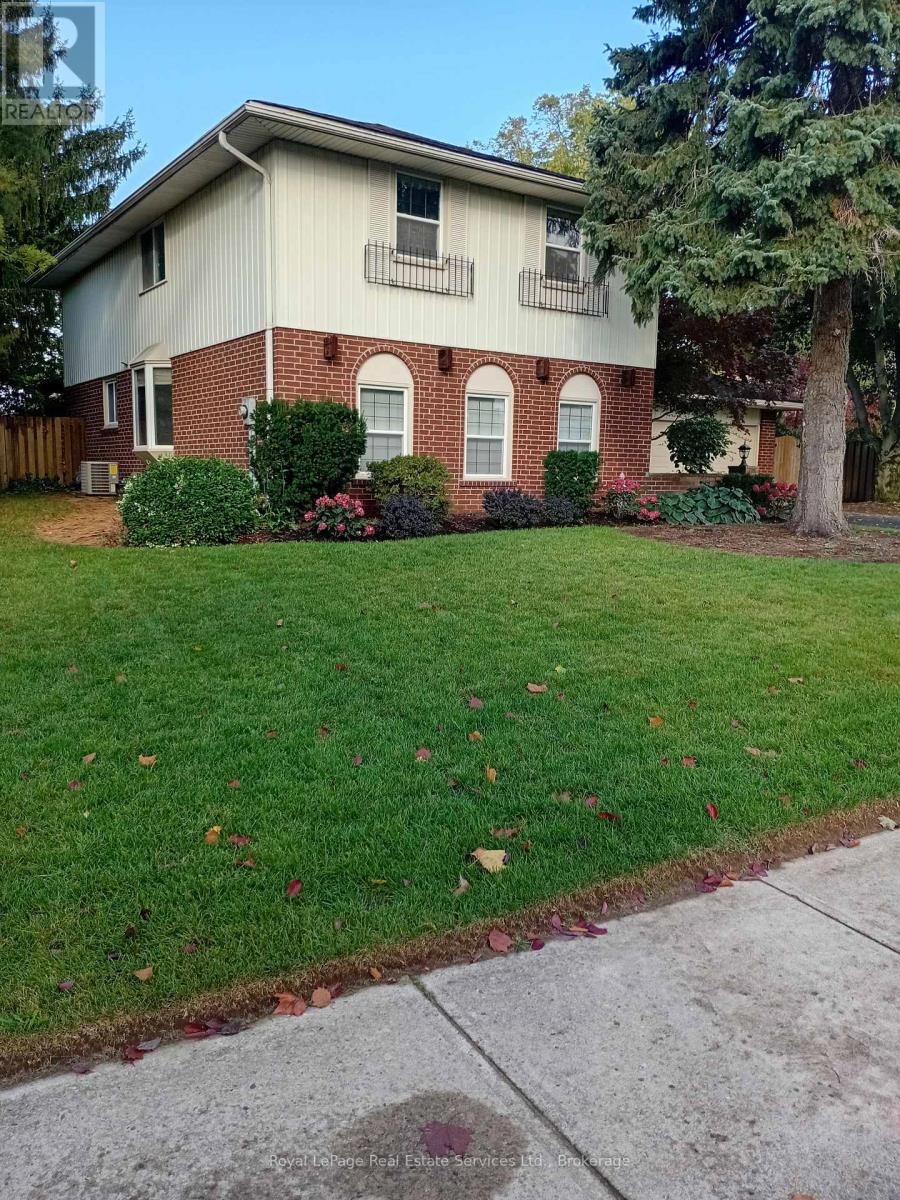 2179 Adair Crescent, Oakville, Ontario  L6J 5J6 - Photo 3 - W12682726