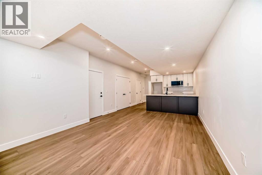 8308 34 Avenue Nw, Calgary, Alberta  T3B 1R2 - Photo 14 - A2269274