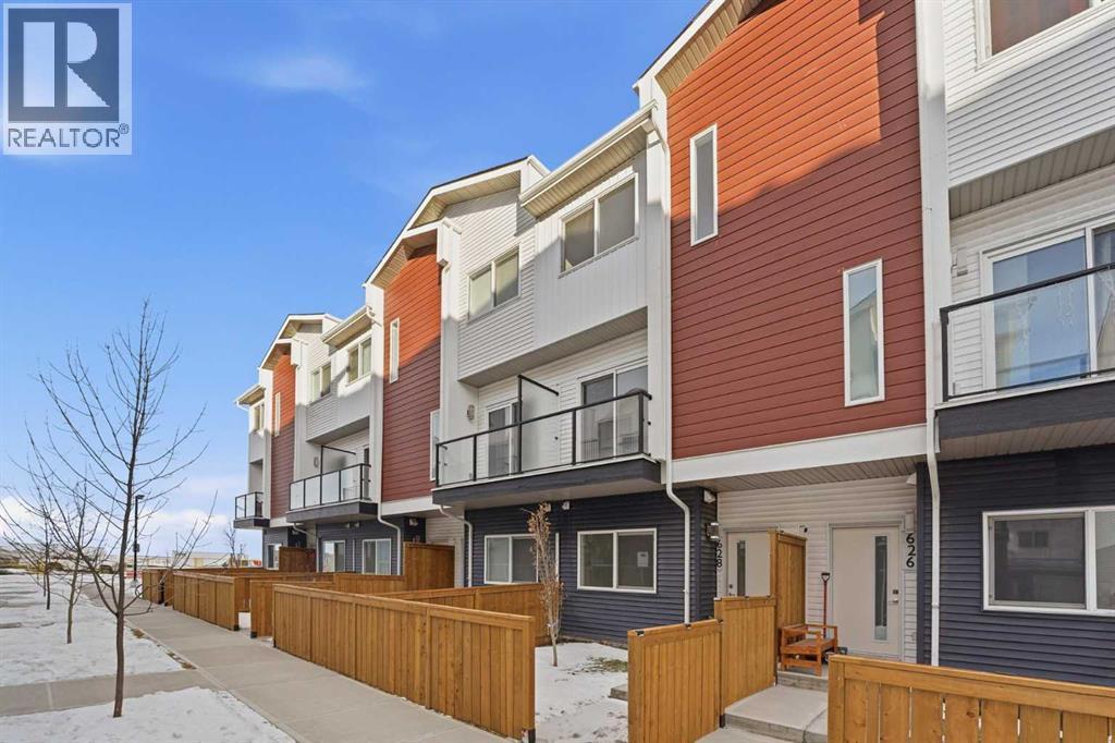 628 Red Sky Villas Ne, Calgary, Alberta  T3N 2M3 - Photo 2 - A2277091