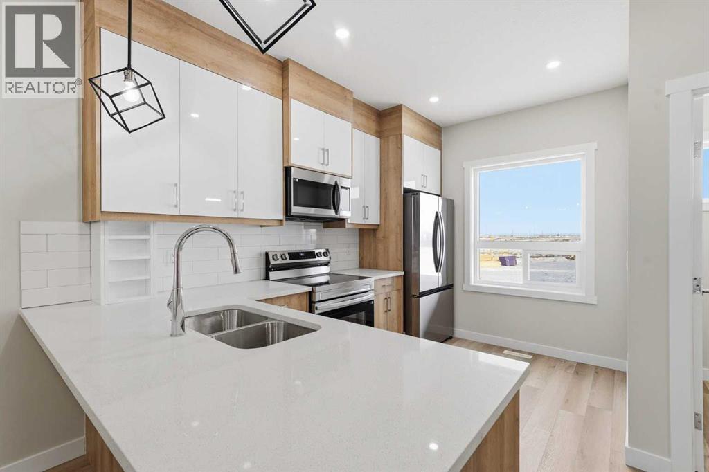 628 Red Sky Villas Ne, Calgary, Alberta  T3N 2M3 - Photo 4 - A2277091