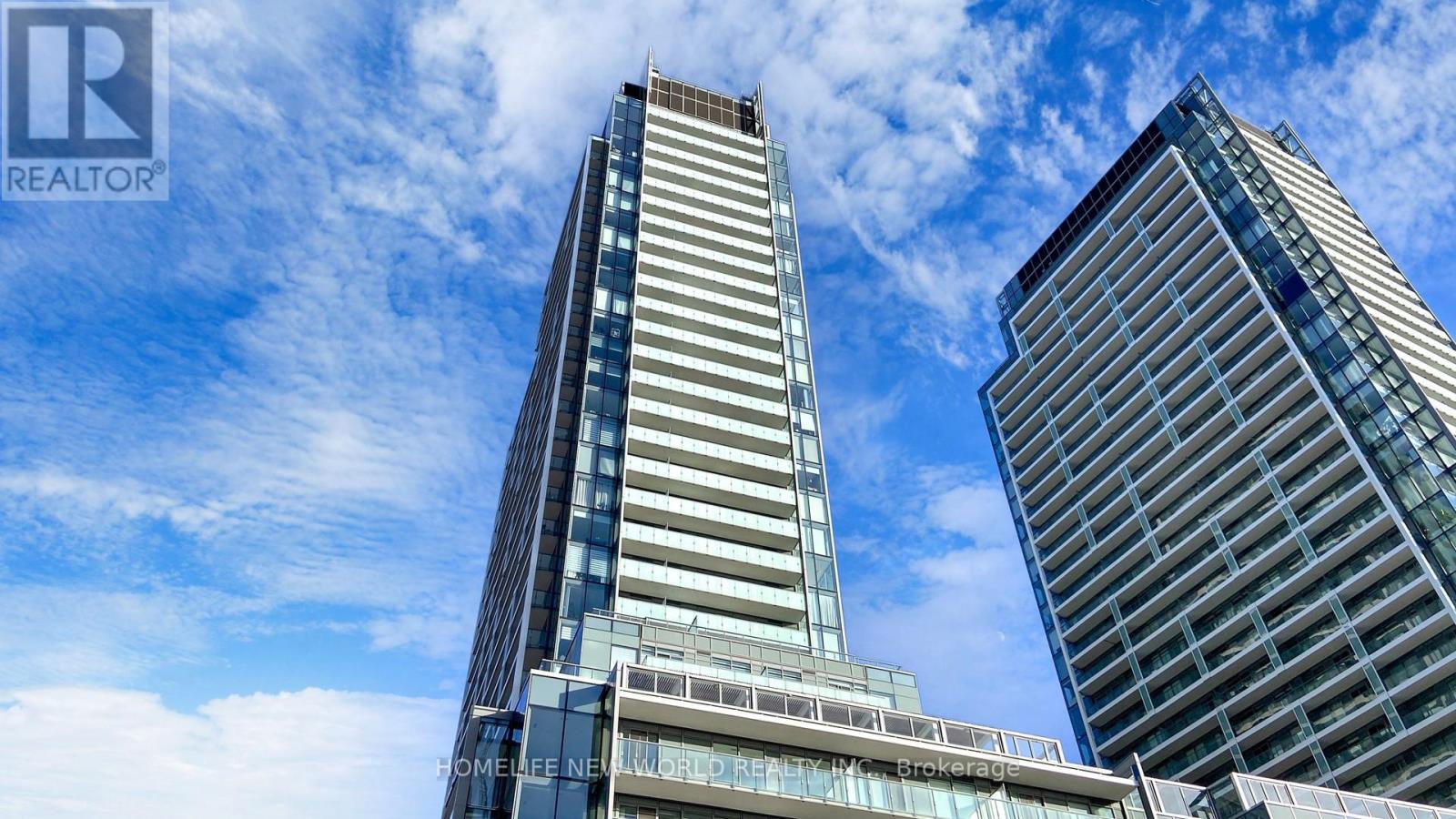 N825 - 7 GOLDEN LION HEIGHTS, Toronto, Ontario