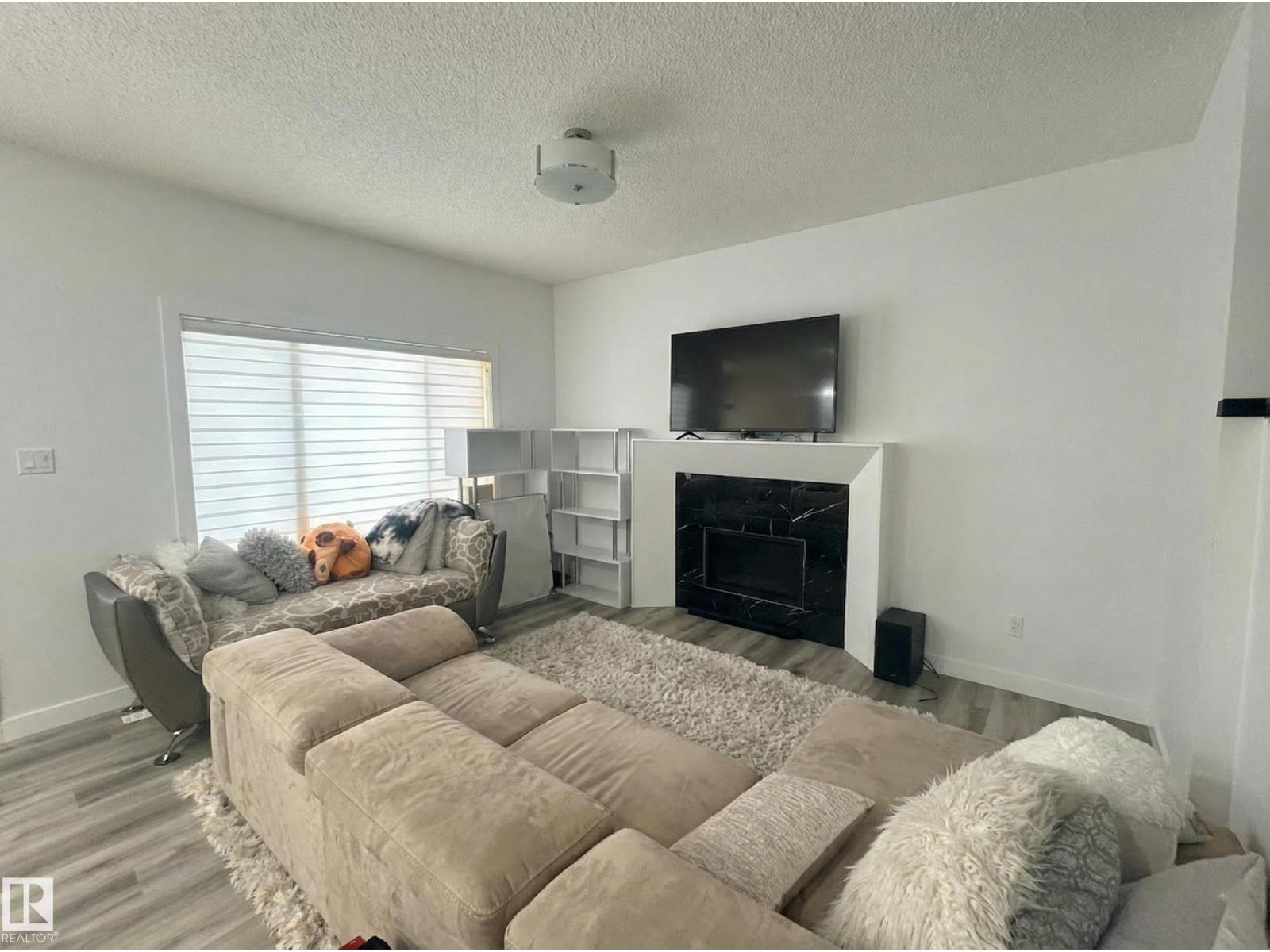 2520 208 St Nw, Edmonton, Alberta  T6M 0N9 - Photo 2 - E4469623