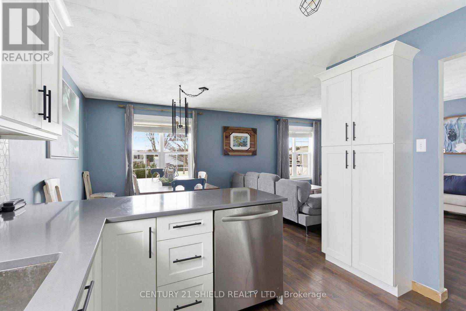 1712 Cumberland Street, Cornwall, Ontario  K6J 5T6 - Photo 13 - X12682744