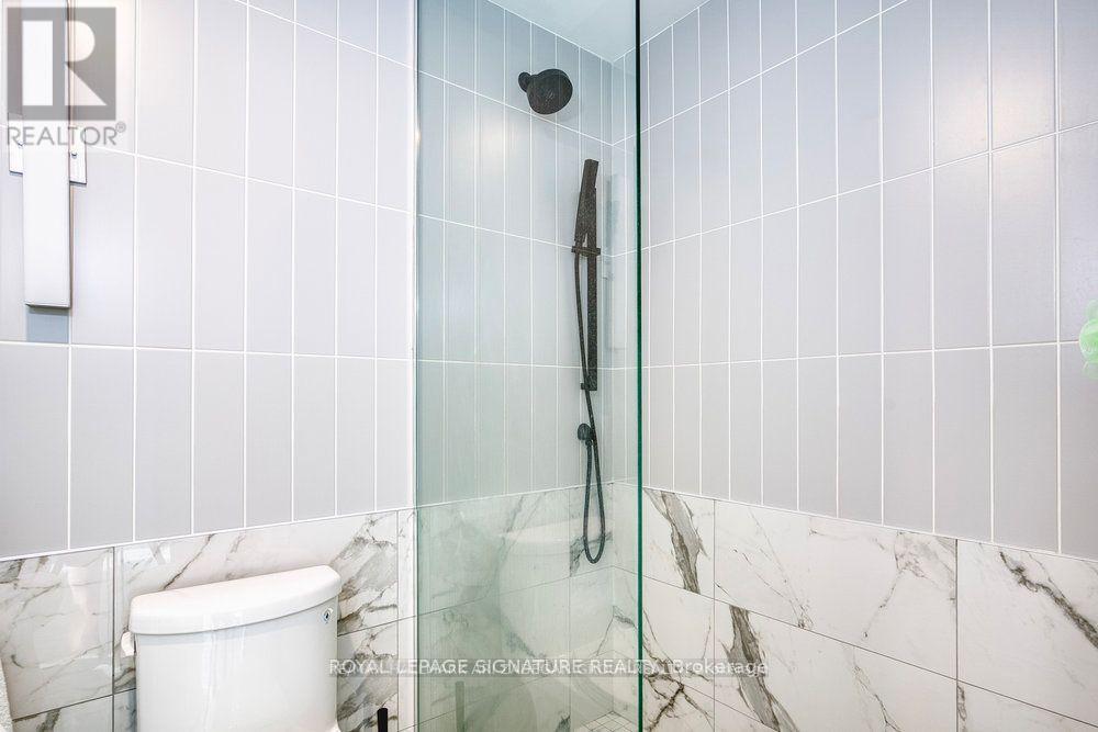 1408 - 327 King Street W, Toronto, Ontario  M5V 0W7 - Photo 13 - C12682724