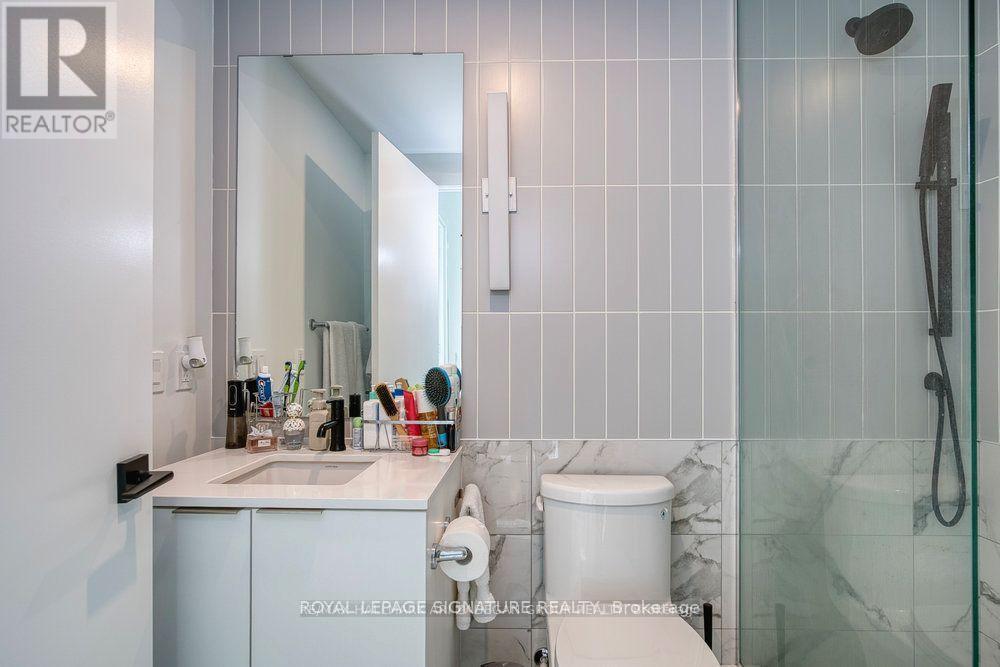 1408 - 327 King Street W, Toronto, Ontario  M5V 0W7 - Photo 14 - C12682724