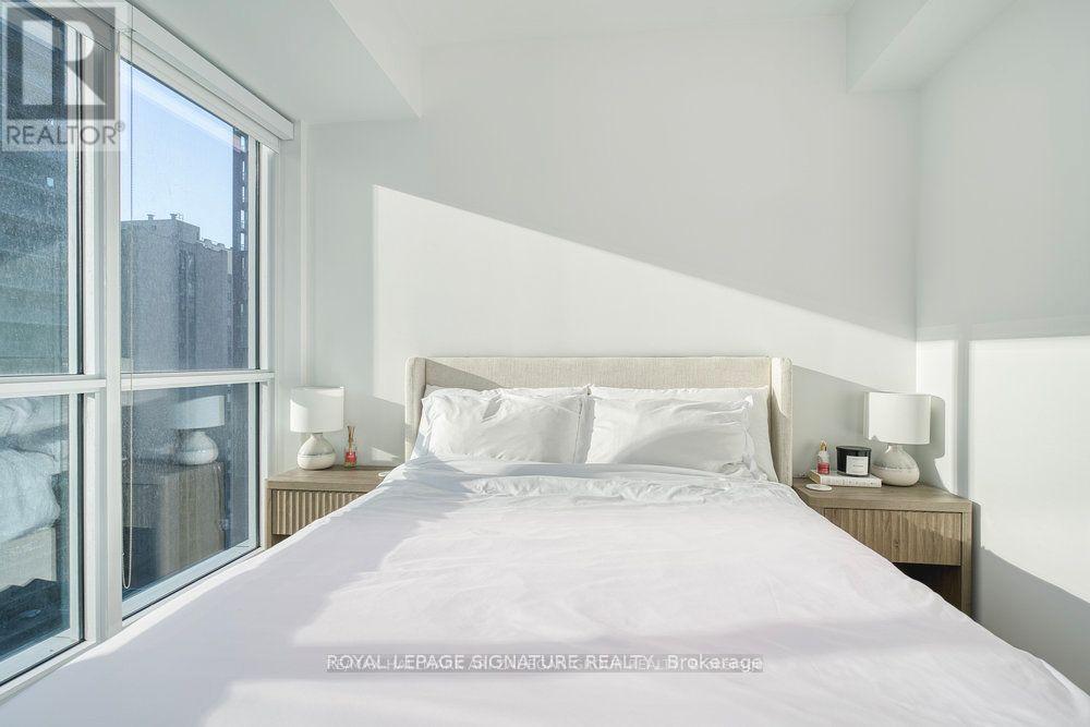 1408 - 327 King Street W, Toronto, Ontario  M5V 0W7 - Photo 16 - C12682724