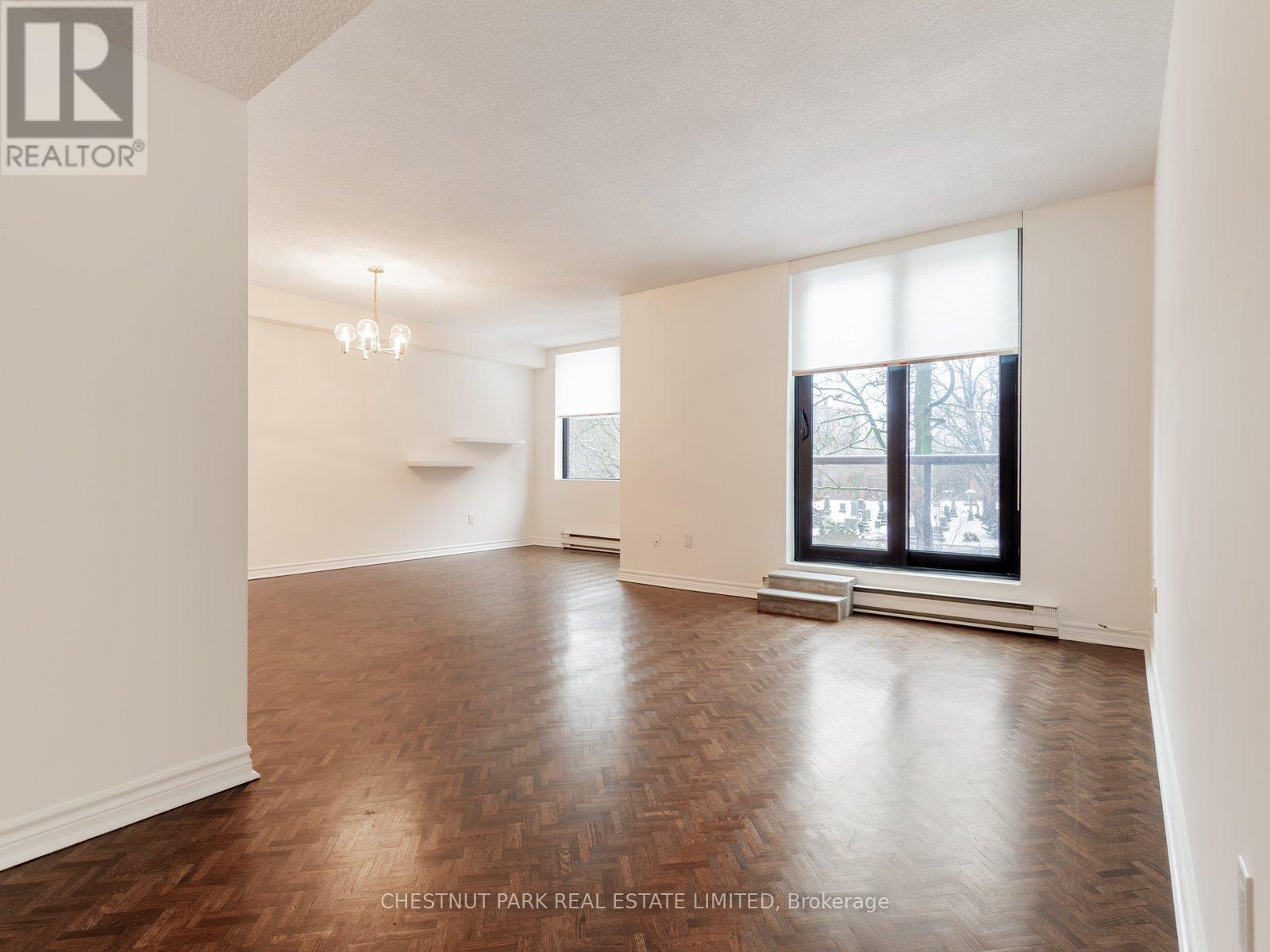 305 - 30 Glen Elm Avenue, Toronto (Rosedale-Moore Park), Ontario  M4T 1T7 - Photo 10 - C12682740