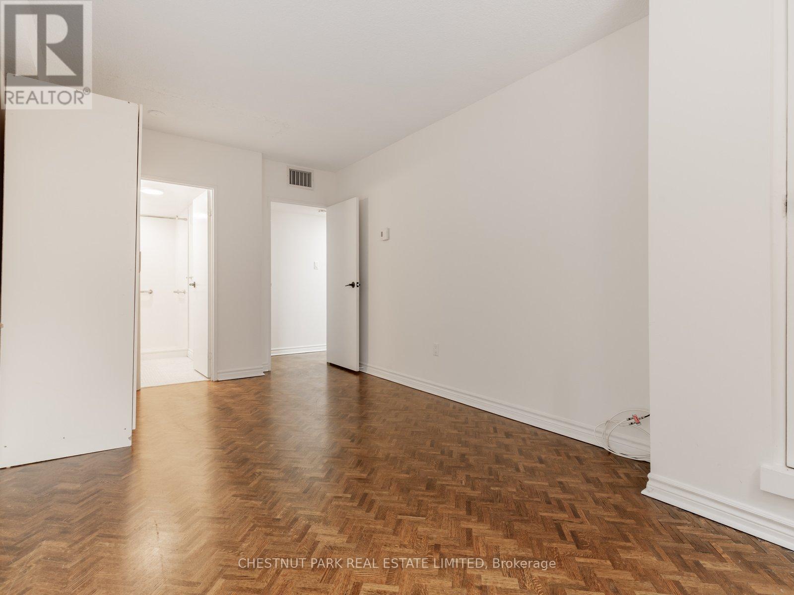 305 - 30 Glen Elm Avenue, Toronto (Rosedale-Moore Park), Ontario  M4T 1T7 - Photo 16 - C12682740