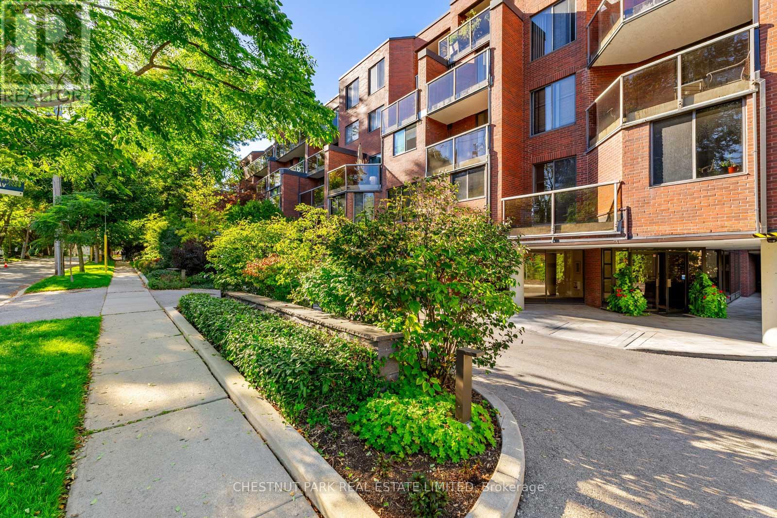 305 - 30 Glen Elm Avenue, Toronto (Rosedale-Moore Park), Ontario  M4T 1T7 - Photo 2 - C12682740