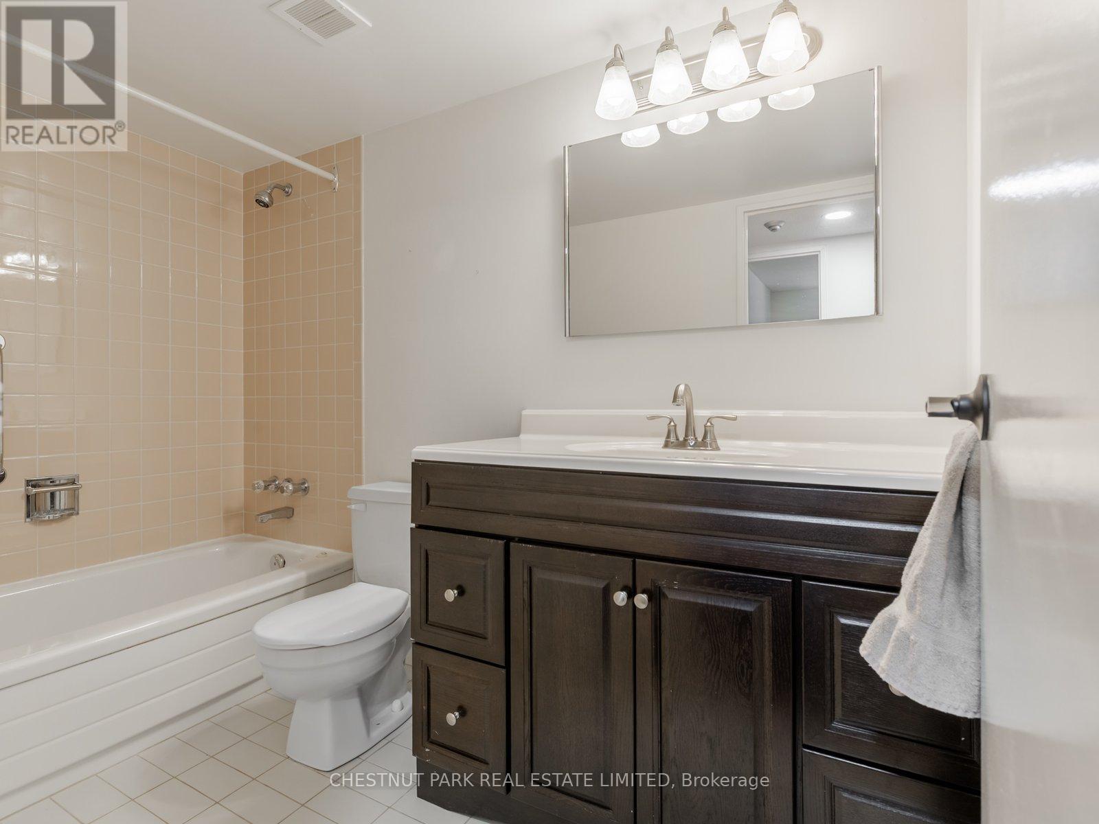 305 - 30 Glen Elm Avenue, Toronto (Rosedale-Moore Park), Ontario  M4T 1T7 - Photo 21 - C12682740