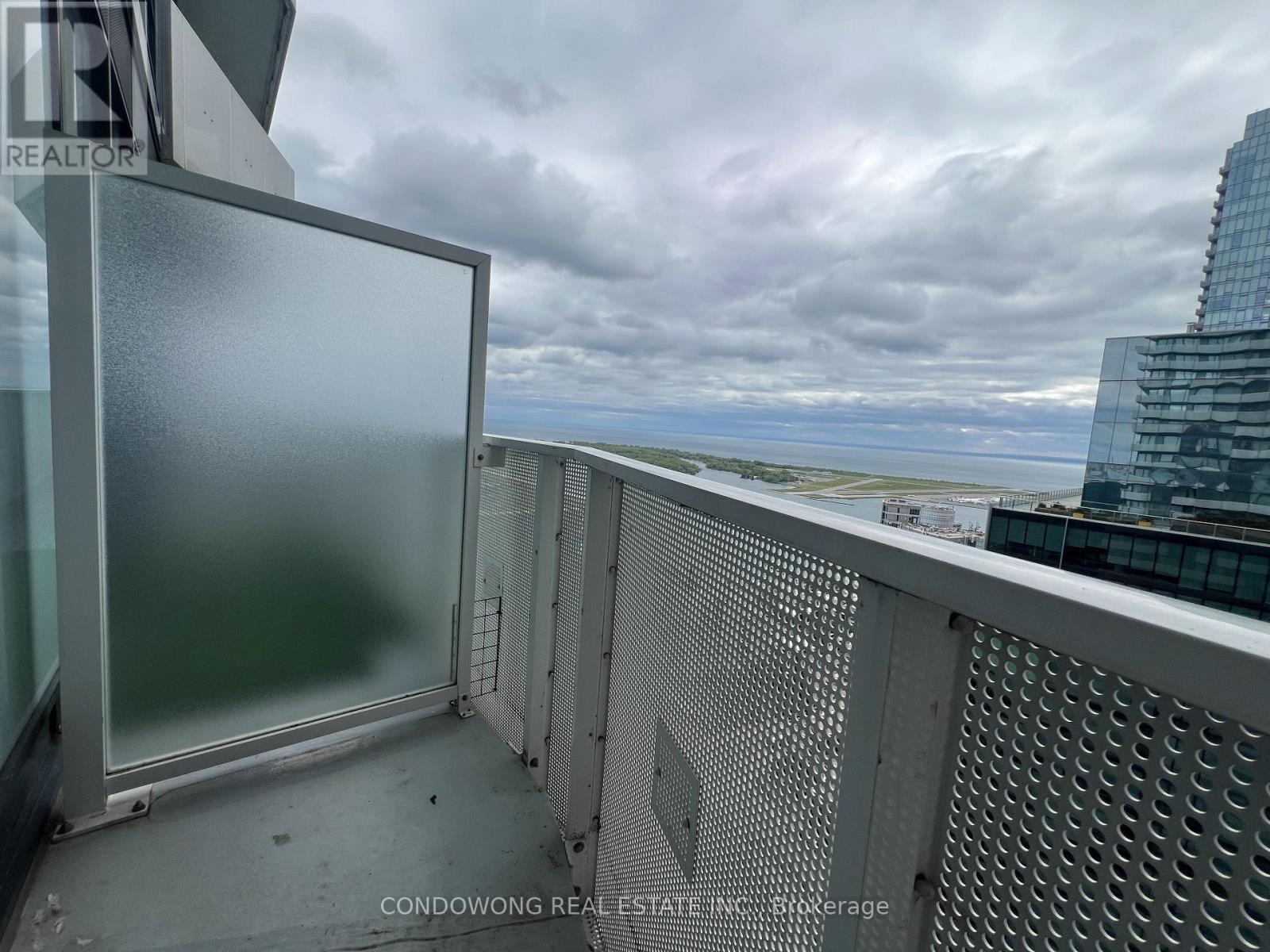 4911 - 88 Harbour Street, Toronto, Ontario  M5J 0C3 - Photo 5 - C12682754