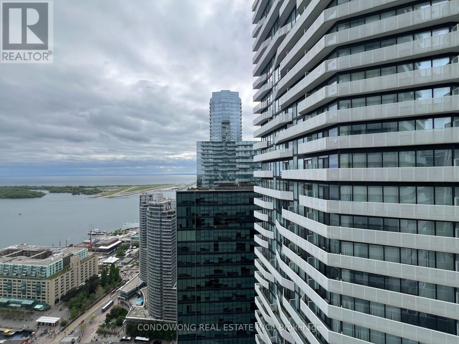 4911 - 88 Harbour Street, Toronto, Ontario  M5J 0C3 - Photo 6 - C12682754
