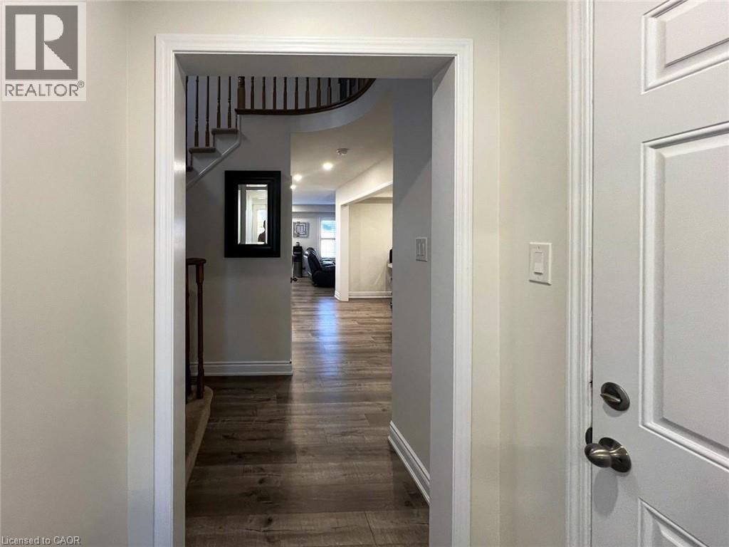 112 Gillespie Drive, Brantford, Ontario  N3T 0K2 - Photo 6 - 40797535