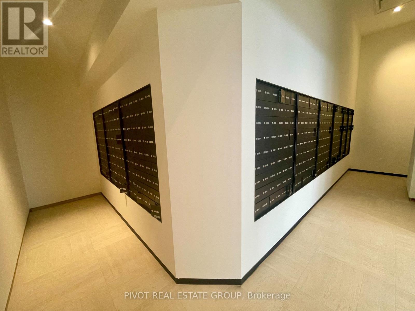 1103 - 2 Erskine Road, Mississauga, Ontario  L5B 0S1 - Photo 31 - W12682728