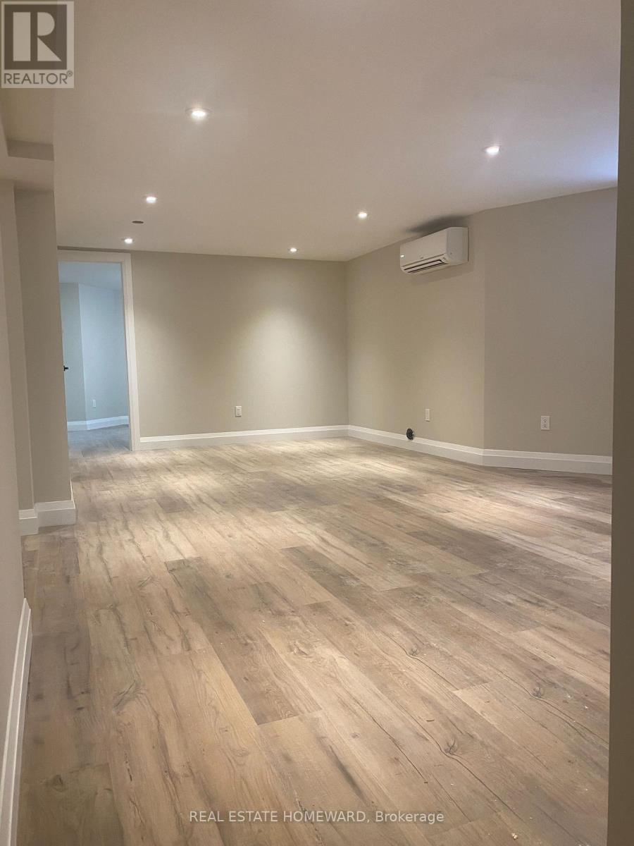 Lower - 624 Indian Road, Toronto, Ontario  M6P 2C6 - Photo 2 - W12682734