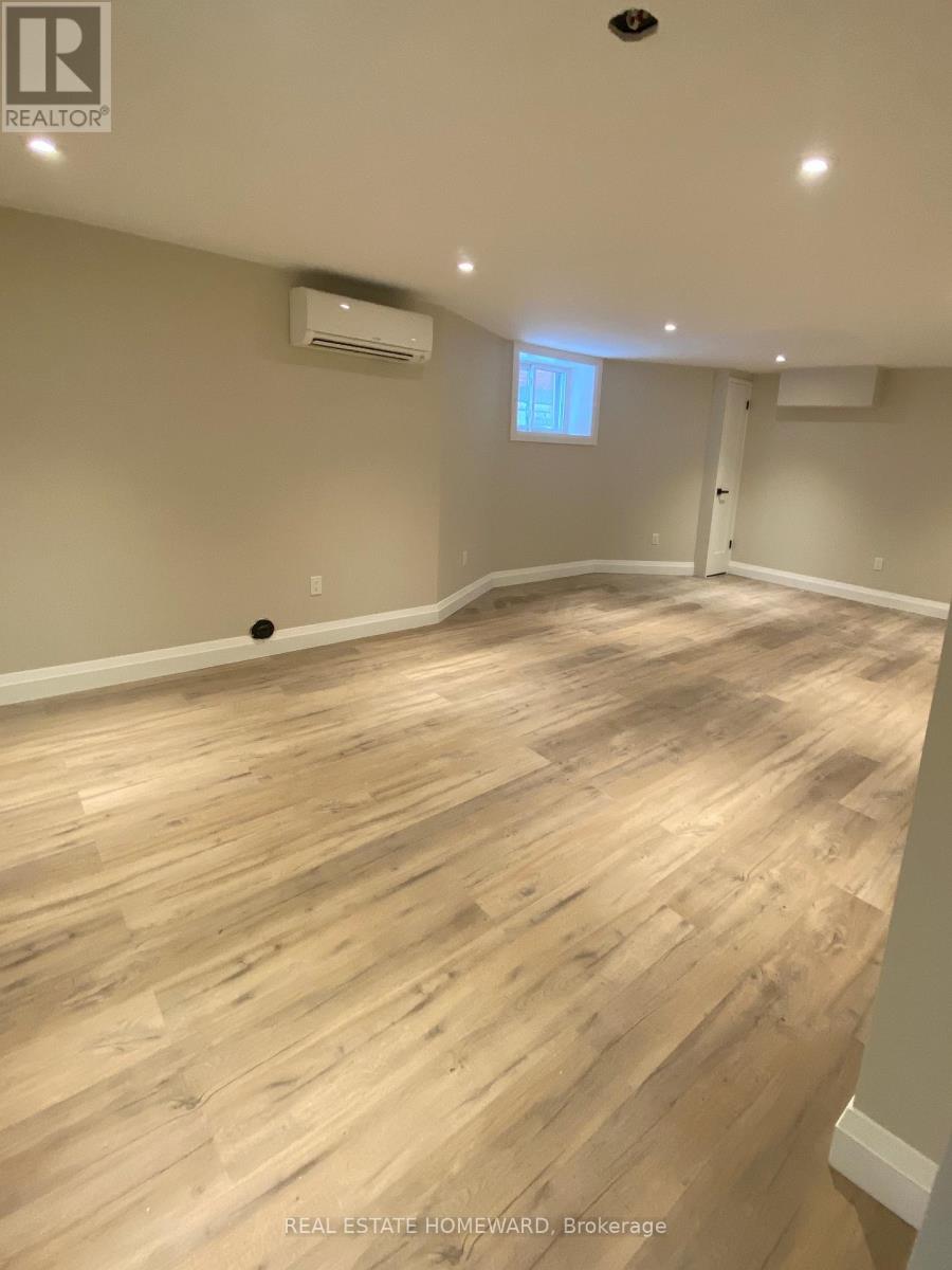 Lower - 624 Indian Road, Toronto, Ontario  M6P 2C6 - Photo 3 - W12682734