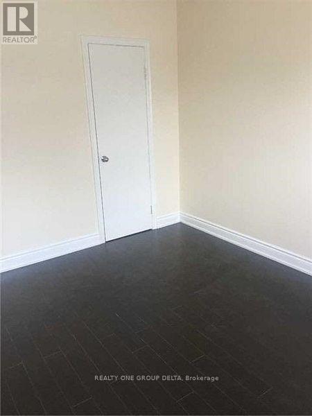 Upper - 30 Dittmer Crescent, Toronto (West Humber-Clairville), Ontario  M9W 4P8 - Photo 11 - W12682746