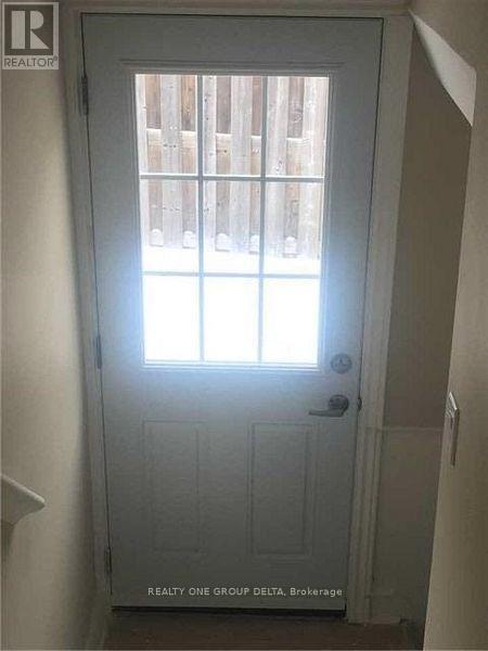 Upper - 30 Dittmer Crescent, Toronto (West Humber-Clairville), Ontario  M9W 4P8 - Photo 13 - W12682746