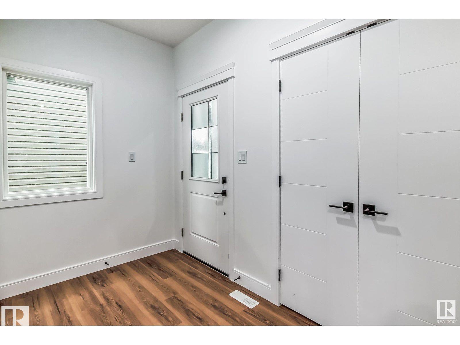 1703 152 Av Nw, Edmonton, Alberta  T5Y 2R7 - Photo 3 - E4469627