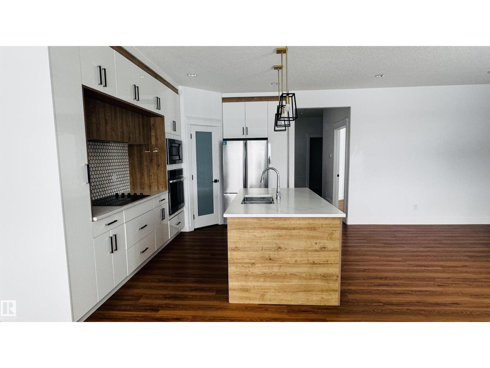 1703 152 Av Nw, Edmonton, Alberta  T5Y 2R7 - Photo 6 - E4469627