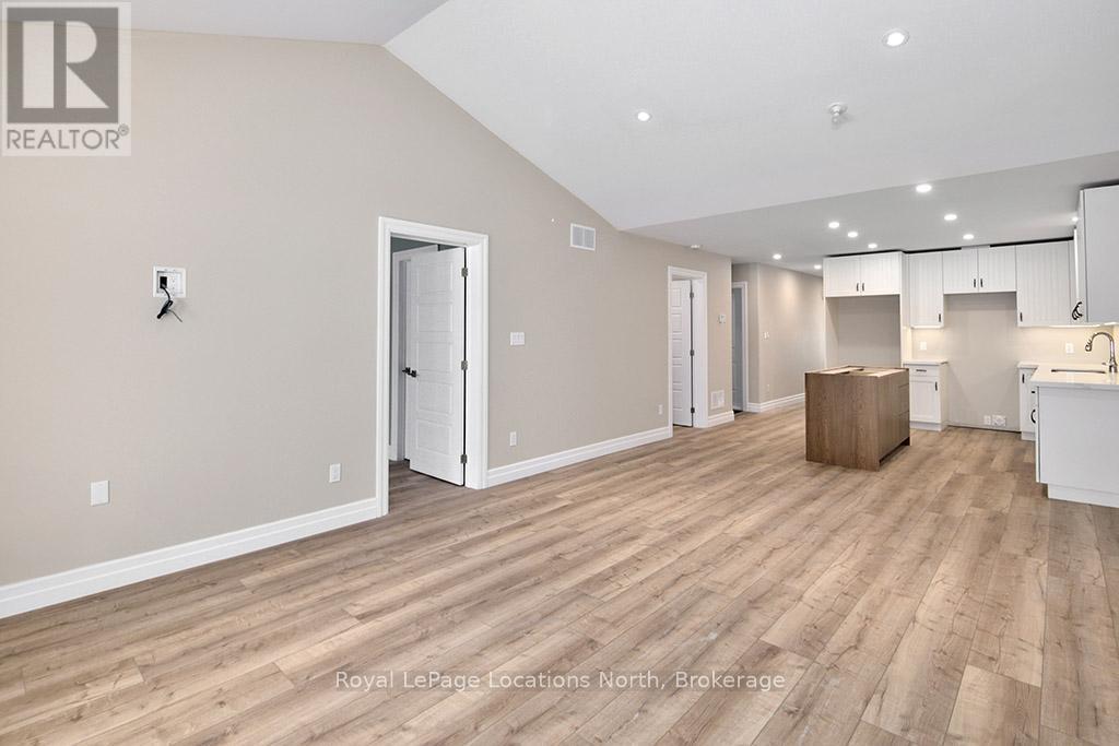 119 Dove Drive, Blue Mountains, Ontario  N0H 2P0 - Photo 31 - X12682772