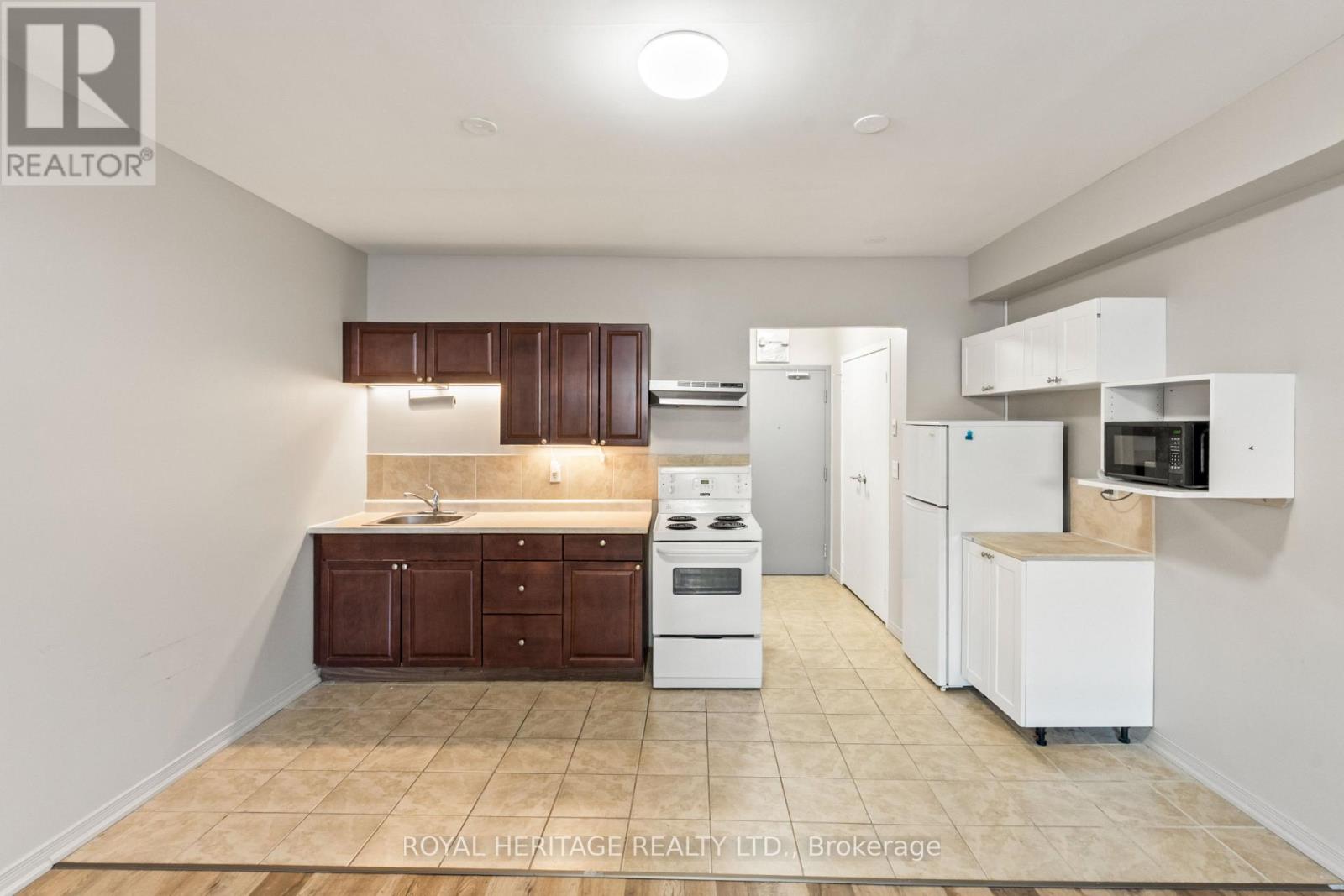 10 - 264 DIVISION STREET, Cobourg, Ontario