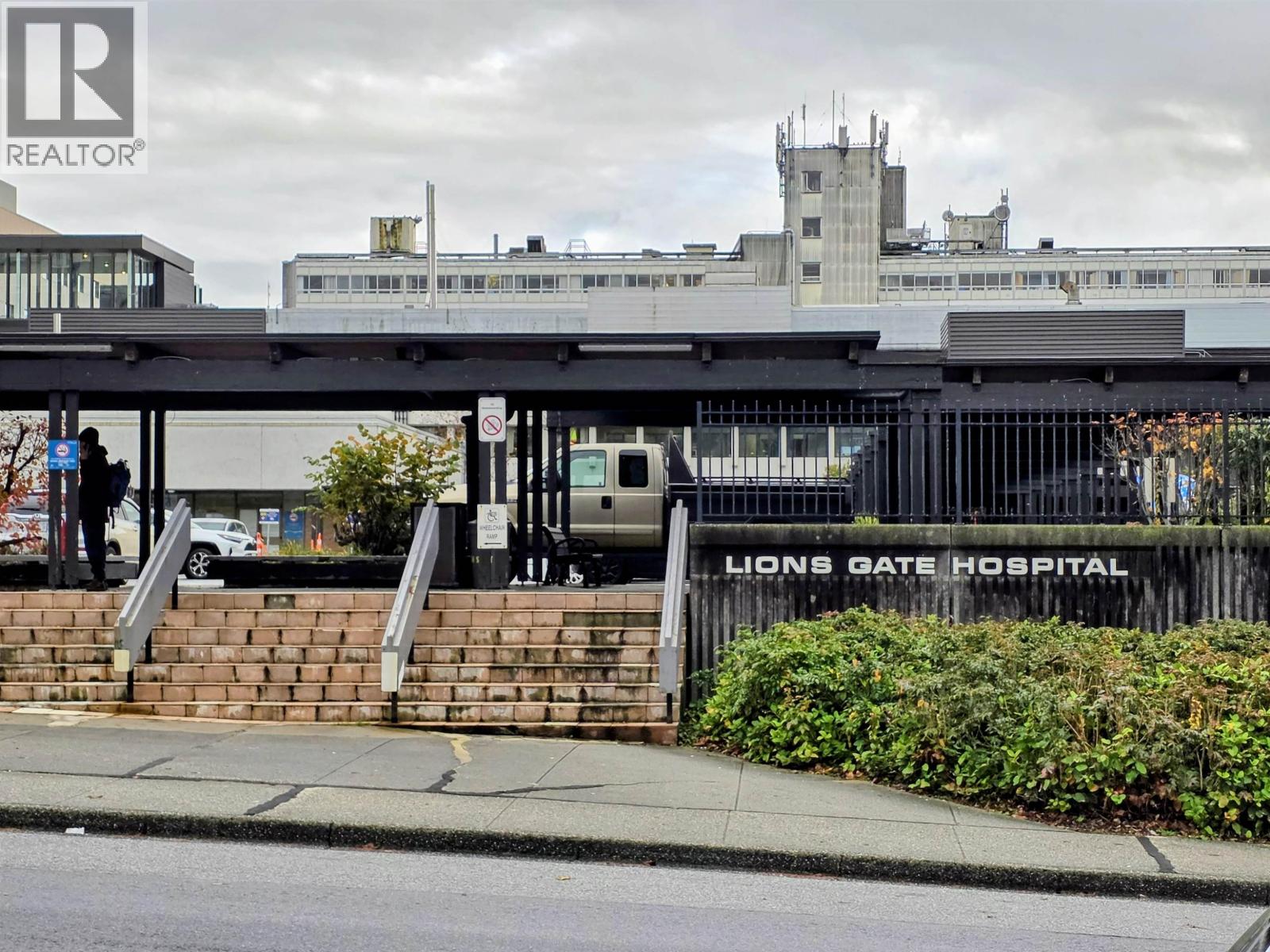 208 214 E 15th Street, North Vancouver, British Columbia  V7L 2R3 - Photo 8 - R3071193