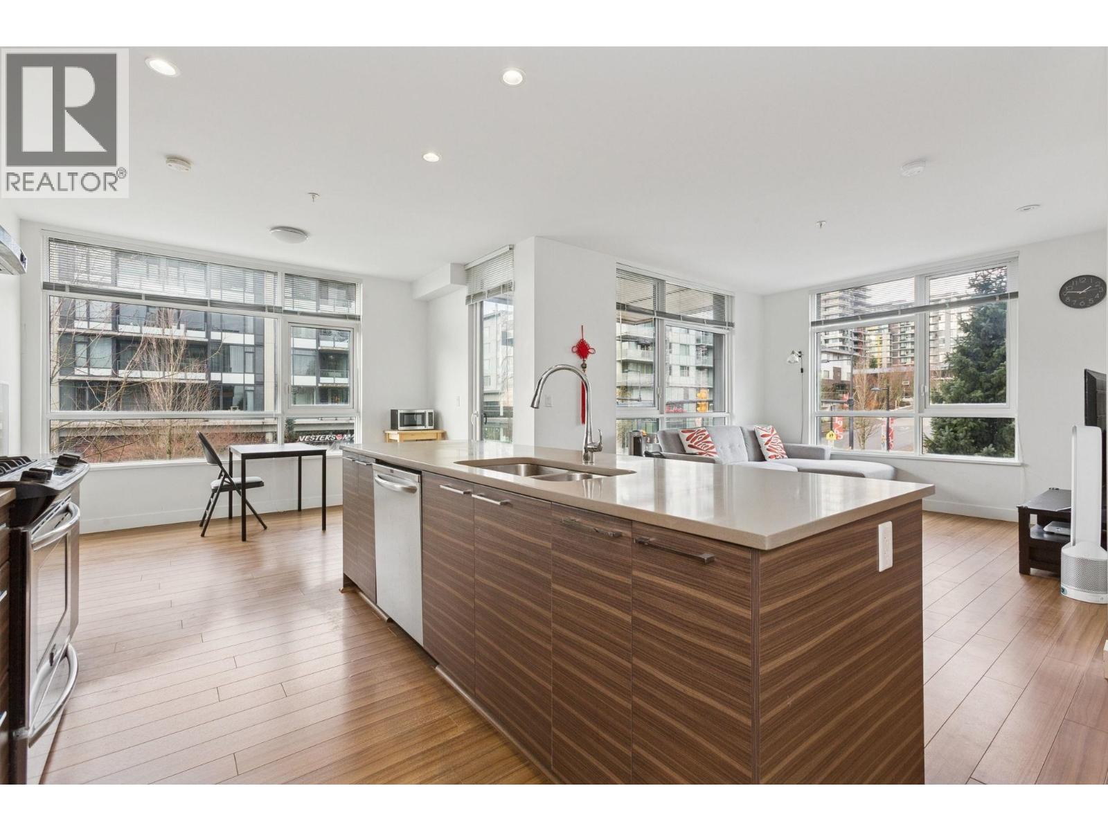 305 9150 University High Street, Burnaby, British Columbia  V5A 0C5 - Photo 6 - R3076481