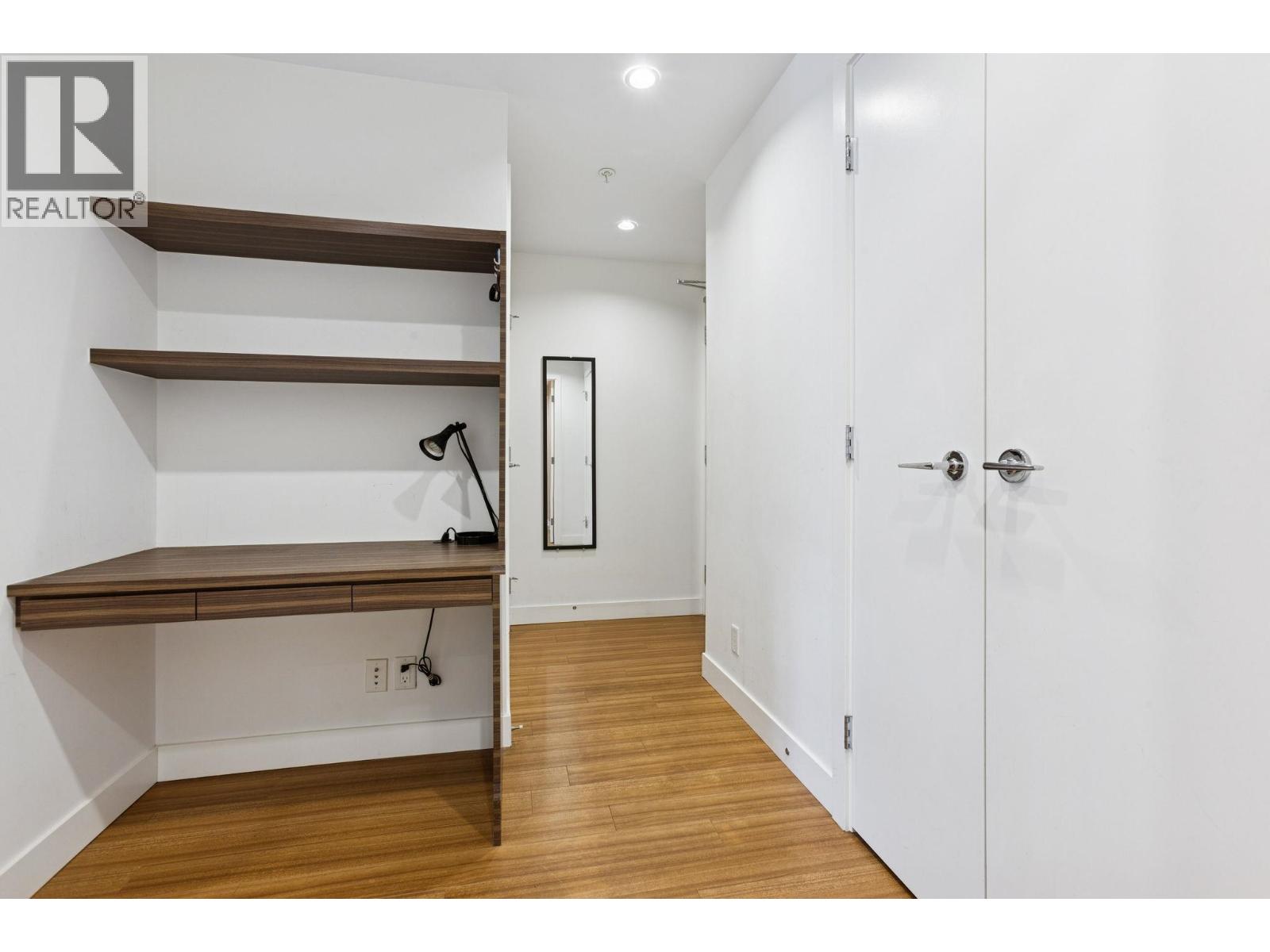 305 9150 University High Street, Burnaby, British Columbia  V5A 0C5 - Photo 8 - R3076481