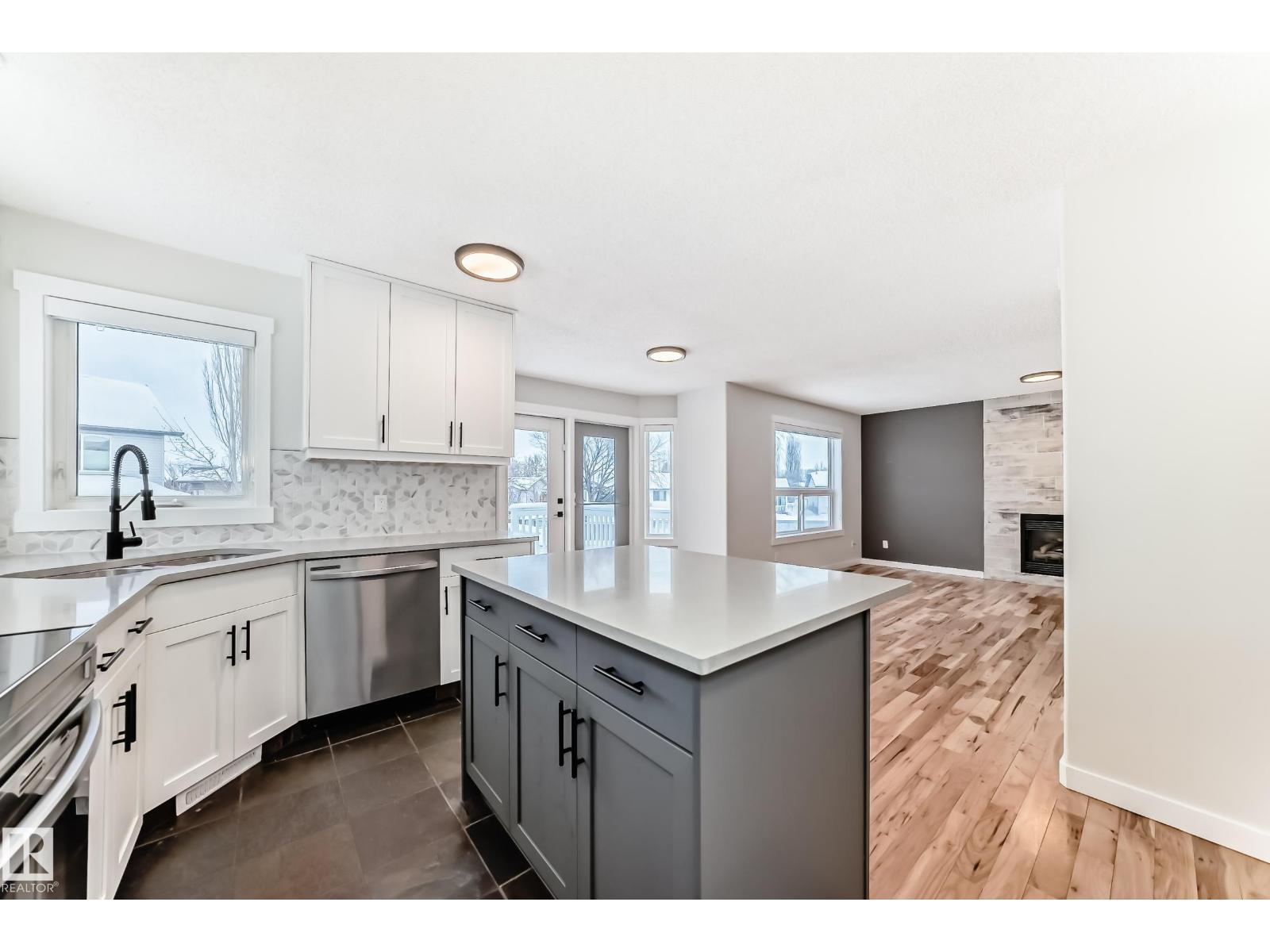 8 Creekside Wy, Spruce Grove, Alberta  T7X 3Y7 - Photo 11 - E4469635