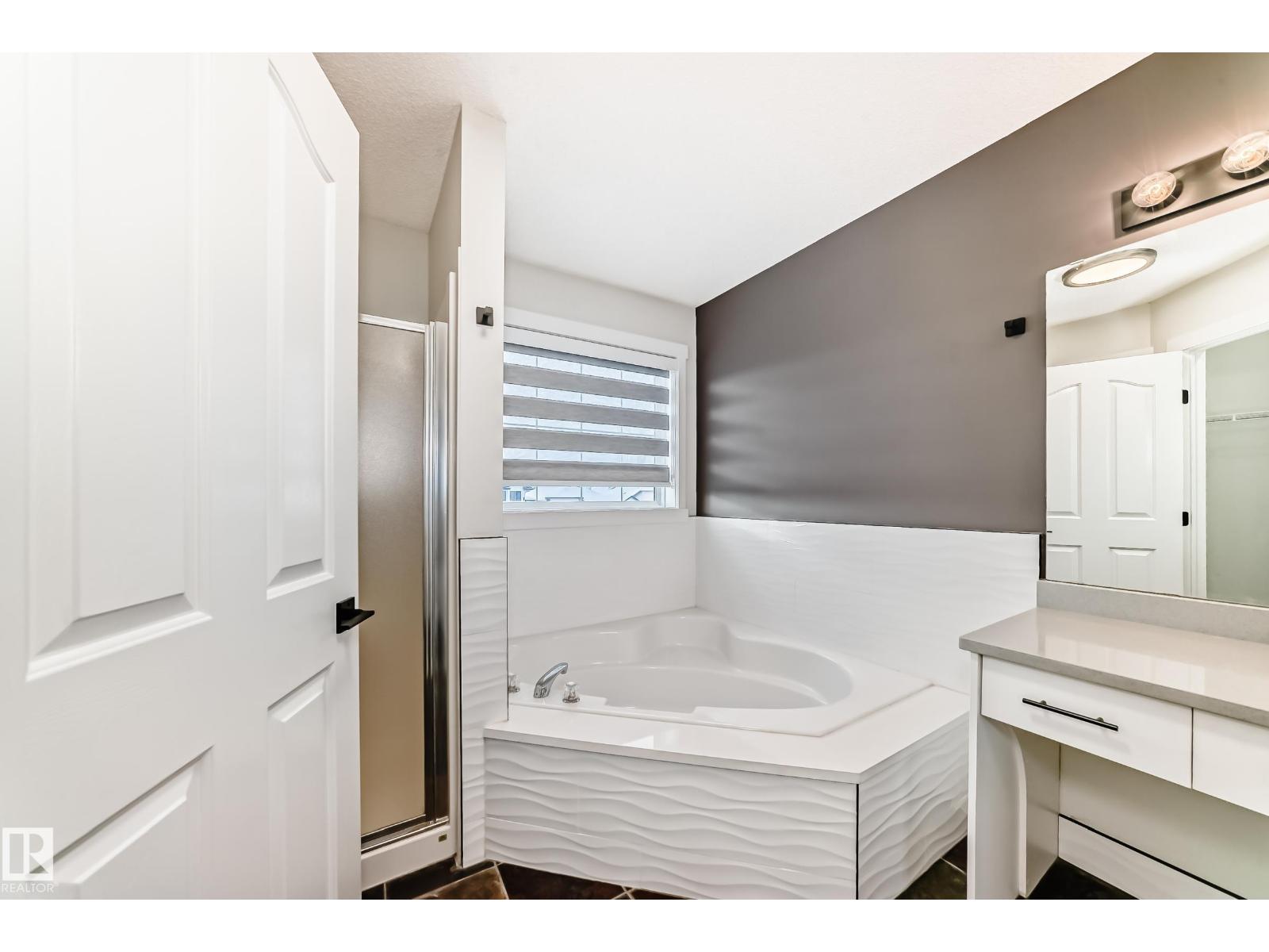 8 Creekside Wy, Spruce Grove, Alberta  T7X 3Y7 - Photo 36 - E4469635