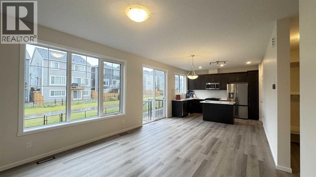 609 Southwinds Close Sw, Airdrie, Alberta  T4B 5L5 - Photo 3 - A2276111