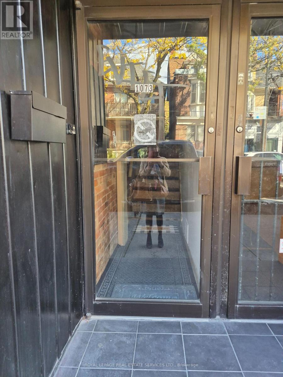 2nd Flr - 1073 College Street, Toronto (Little Portugal), Ontario  M6H 1B2 - Photo 3 - C12682786