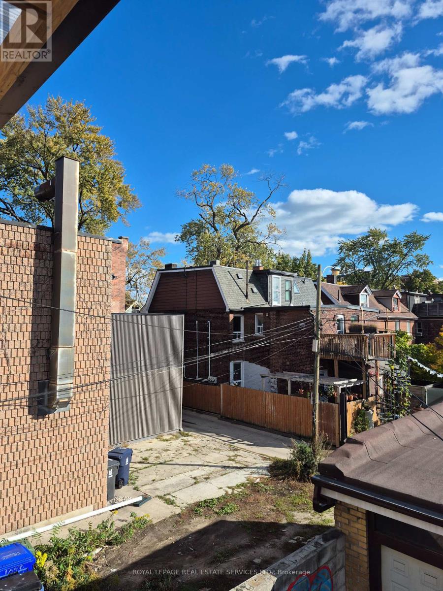 2nd Flr - 1073 College Street, Toronto (Little Portugal), Ontario  M6H 1B2 - Photo 33 - C12682786