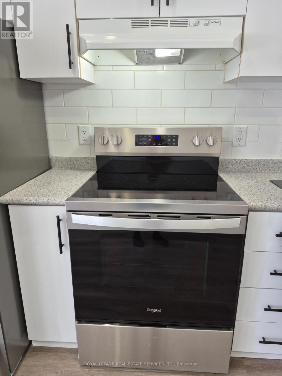 2nd Flr - 1073 College Street, Toronto (Little Portugal), Ontario  M6H 1B2 - Photo 8 - C12682786