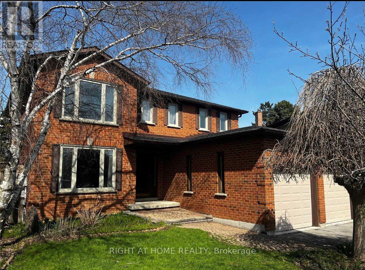 43 DORIS CRESCENT, Newmarket, Ontario