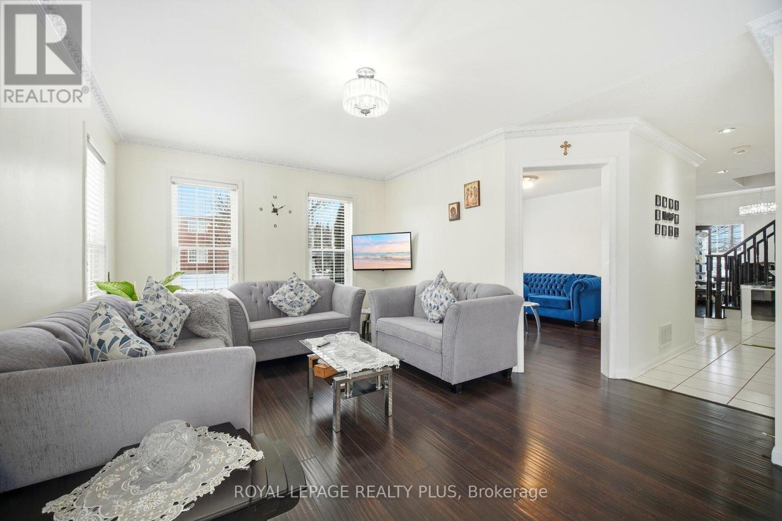 387 Brisdale Drive, Brampton, Ontario  L7A 3K7 - Photo 19 - W12682804