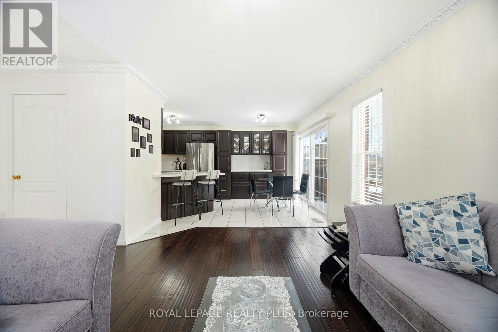 387 Brisdale Drive, Brampton, Ontario  L7A 3K7 - Photo 20 - W12682804