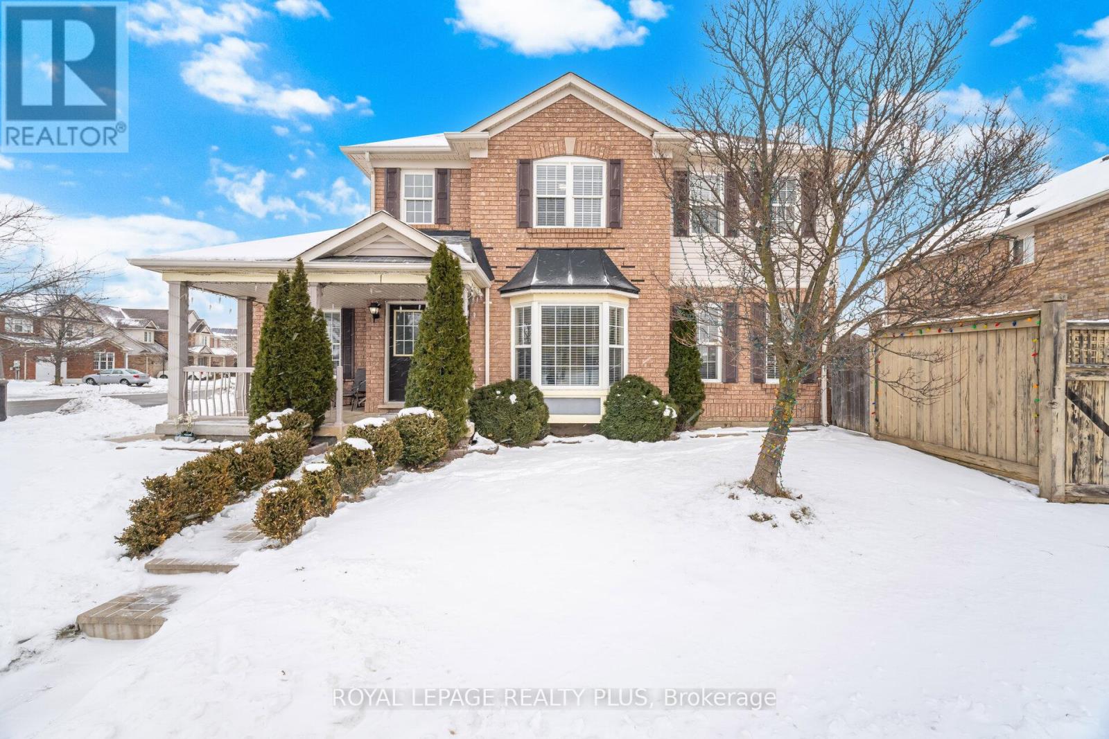 387 Brisdale Drive, Brampton, Ontario  L7A 3K7 - Photo 3 - W12682804