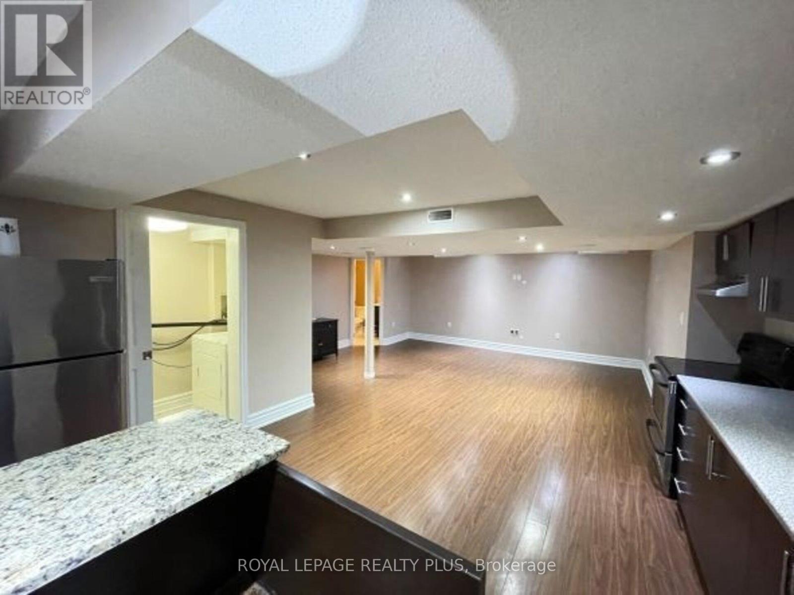 387 Brisdale Drive, Brampton (Fletcher's Meadow), Ontario  L7A 3K7 - Photo 40 - W12682804